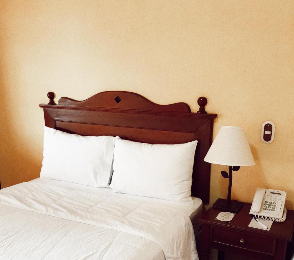 Hotel Villa Terra Сан Салвадор Екстериор снимка